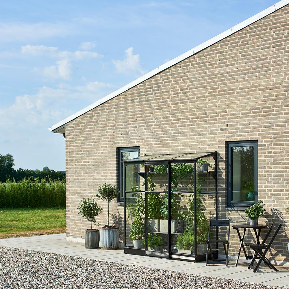 Växthus mot vägg Qube Väggväxthus 0,8 m² - 1,2 m² Nej, 1,2 m²