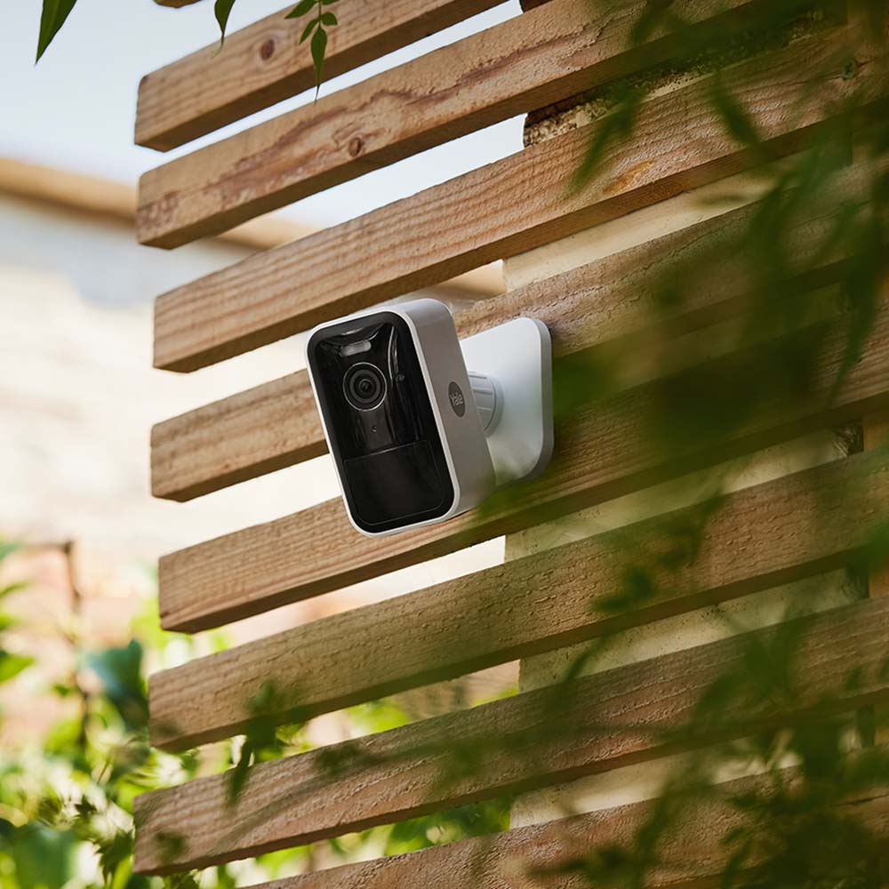Yale smart outdoor camera Smart kamera for utendørsbruk